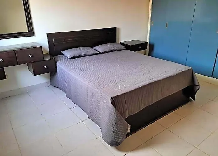 Family Fun -spacious Apartment